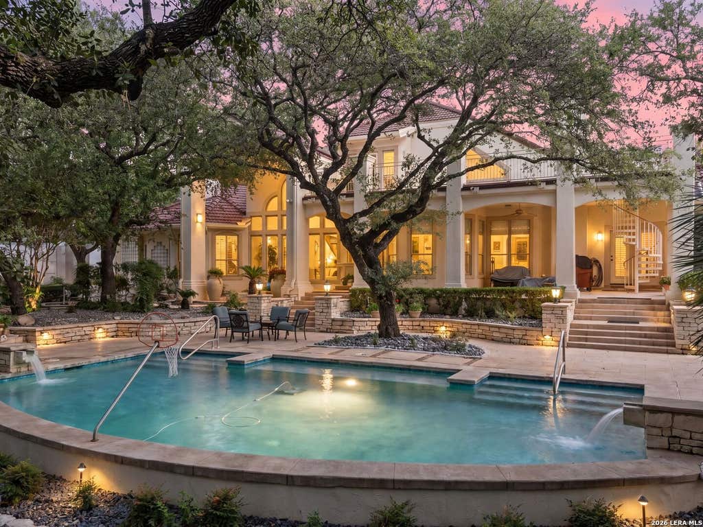 Photo of 68 ETON GREEN CIR, San Antonio, TX 78257 (MLS # 1971950)