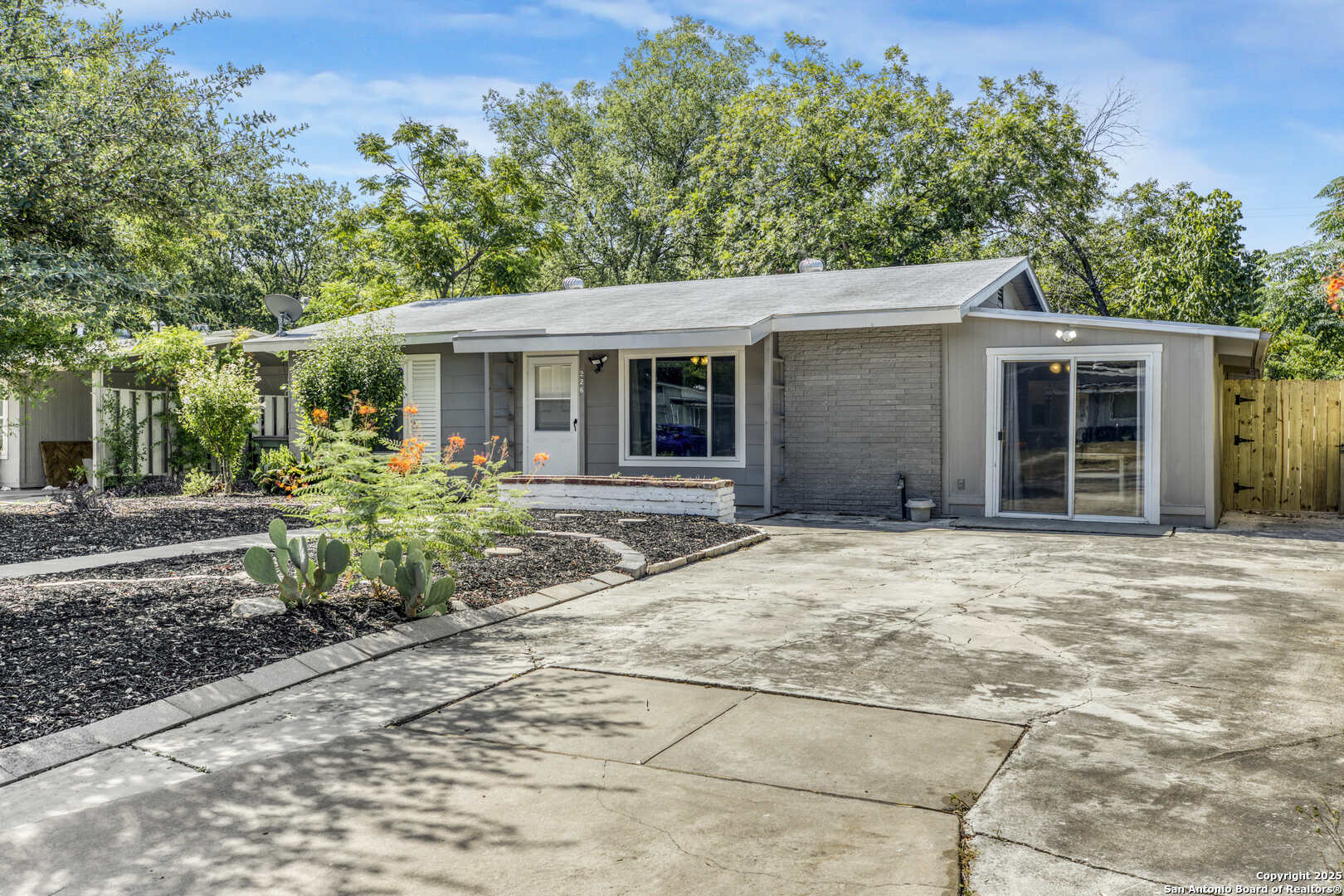 226 Serna