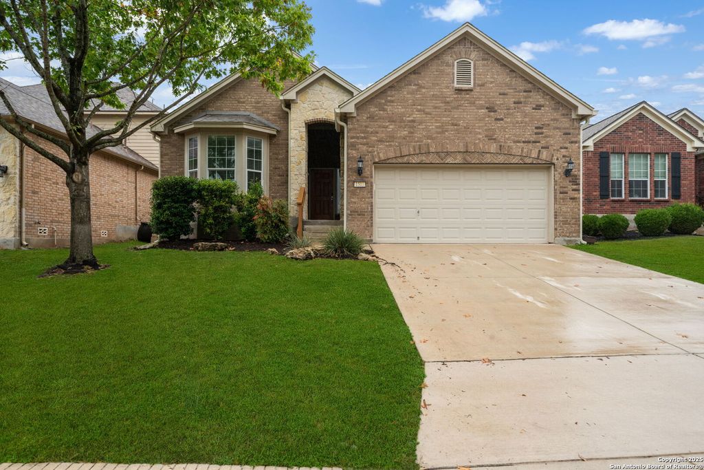 Photo of 1503 Alpine Pond, San Antonio, TX 78260 (MLS # 1925003)