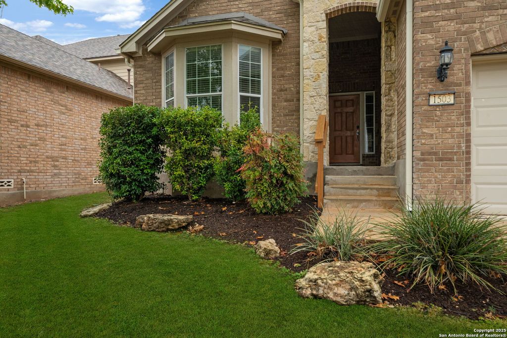 Photo of 1503 Alpine Pond, San Antonio, TX 78260 (MLS # 1925003)