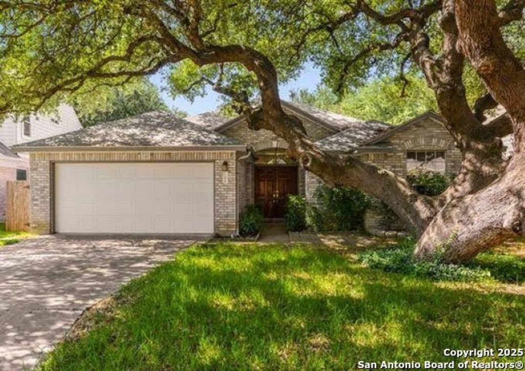 Photo of 11606 Fox Forest, San Antonio, TX 78253 (MLS # 1873298)