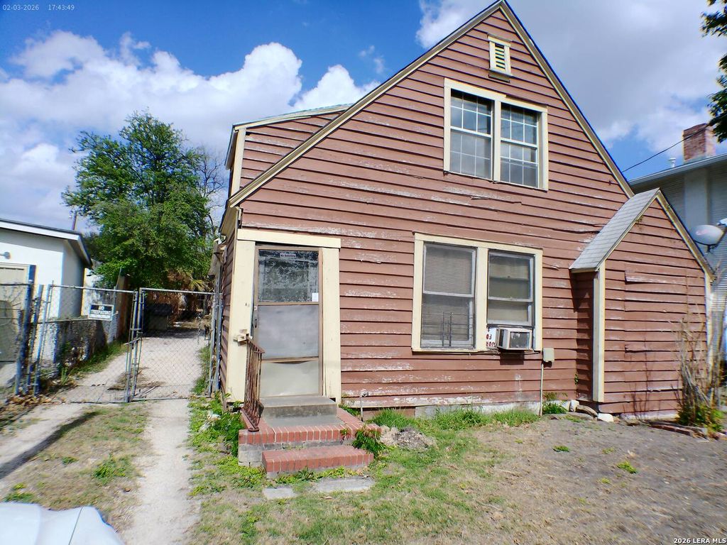 Photo of 105 Dunning, San Antonio, TX 78210 (MLS # 1946165)