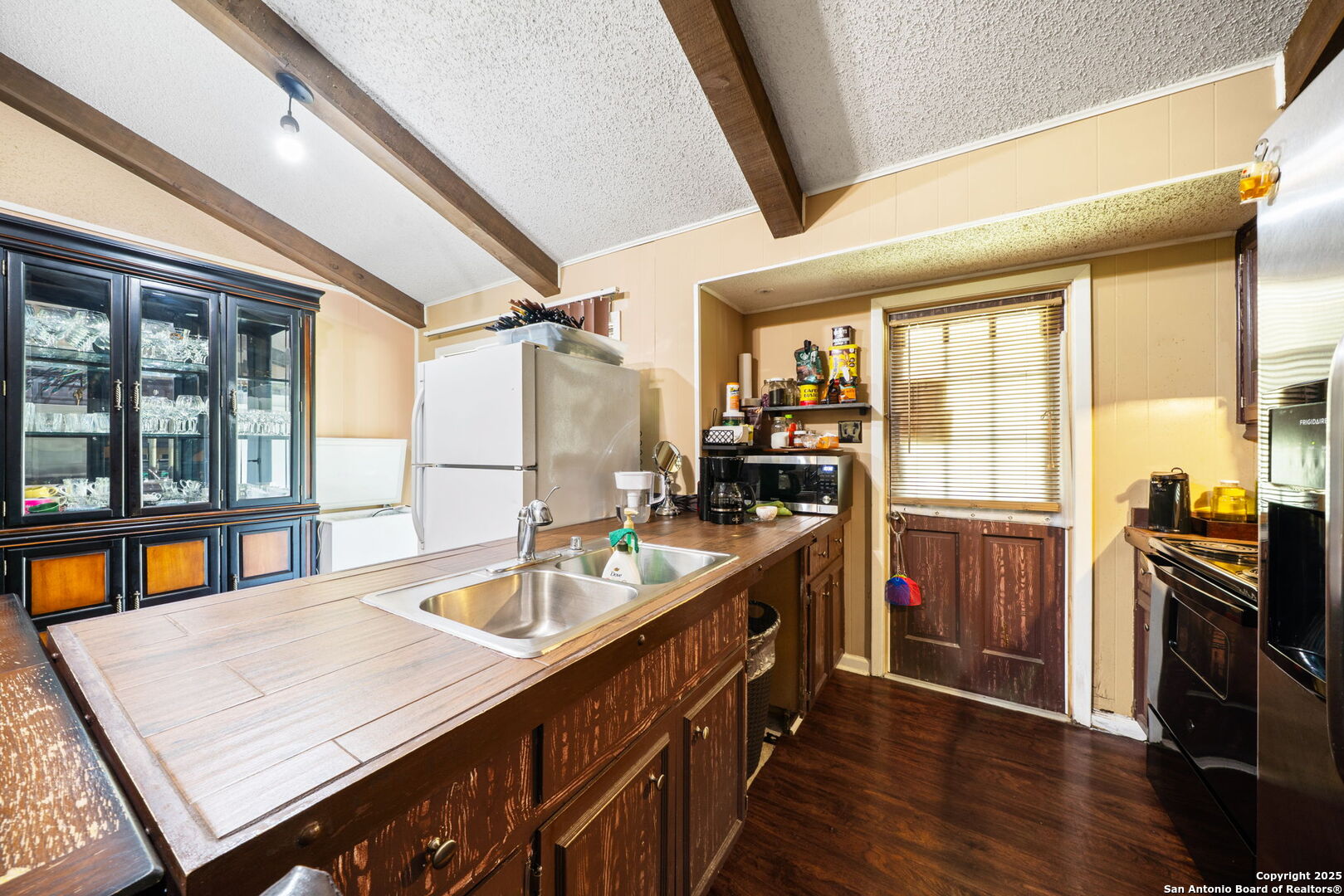 6410 Stable Road Dr