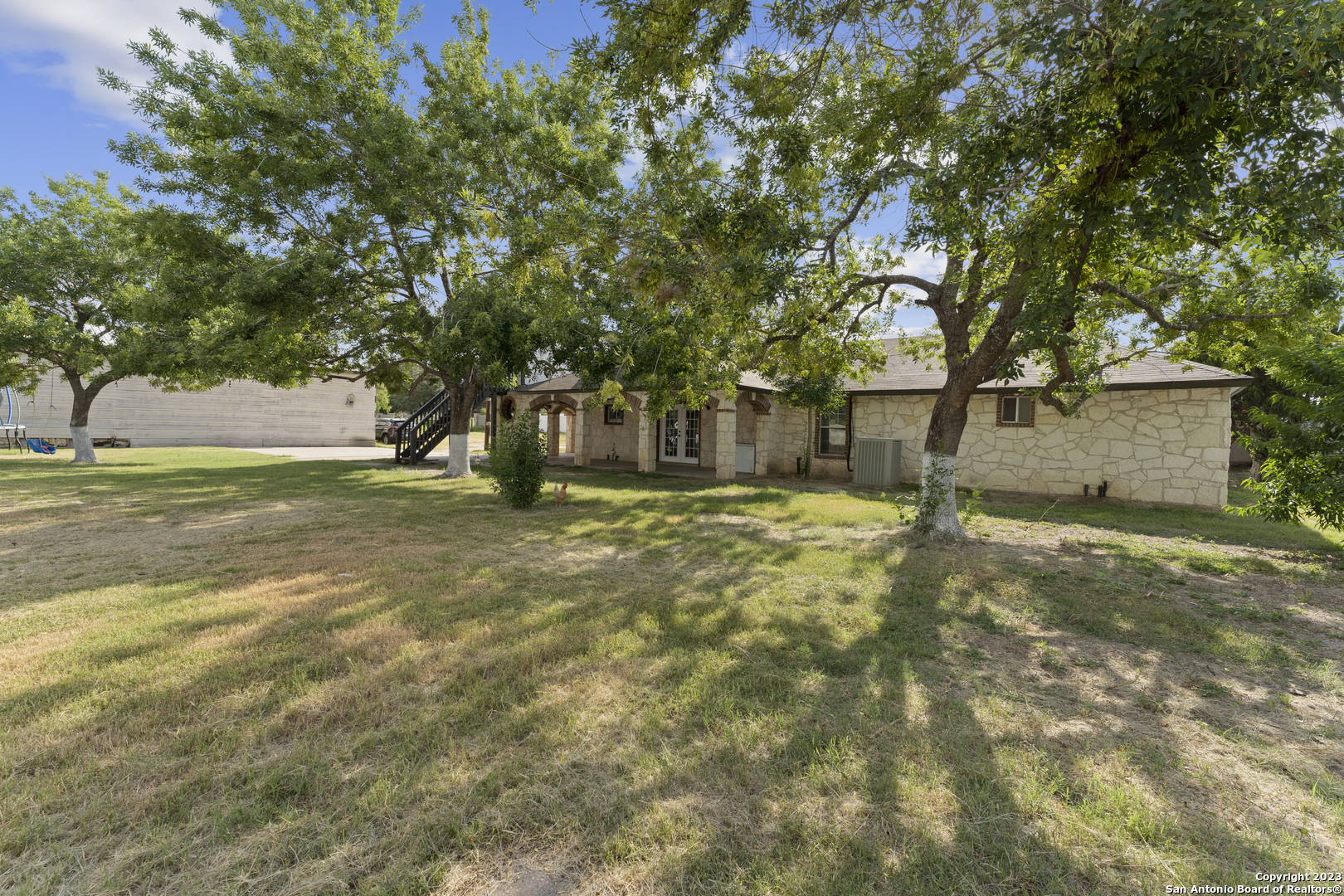 317 Royal Oaks