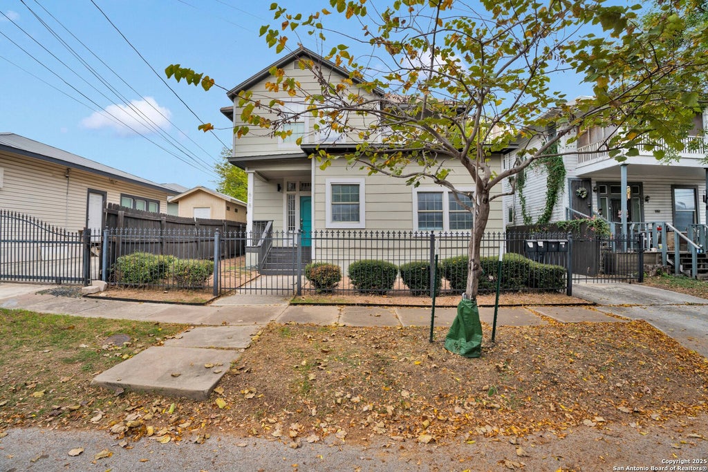 Photo of 618 Atlanta St 4 #4, San Antonio, TX 78212 (MLS # 2007081)