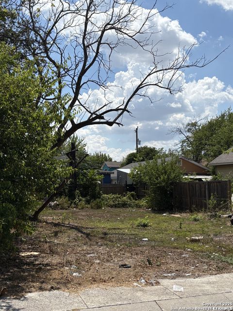 10609 Green Nook San Antonio TX 78223