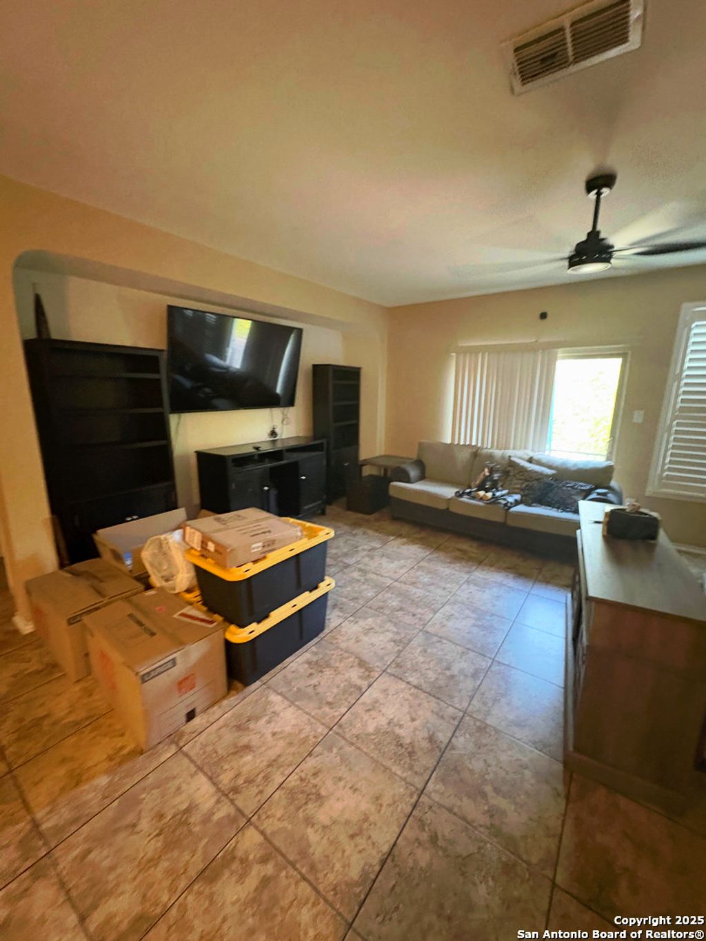 Photo of 1302 plaza lake, San Antonio, TX 78245 (MLS # 1925152)