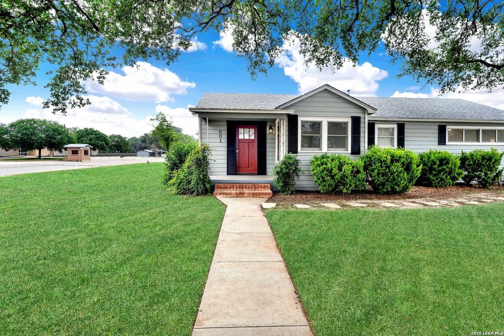 Photo of 801 26TH ST, Hondo, TX 78861 (MLS # 1966670)