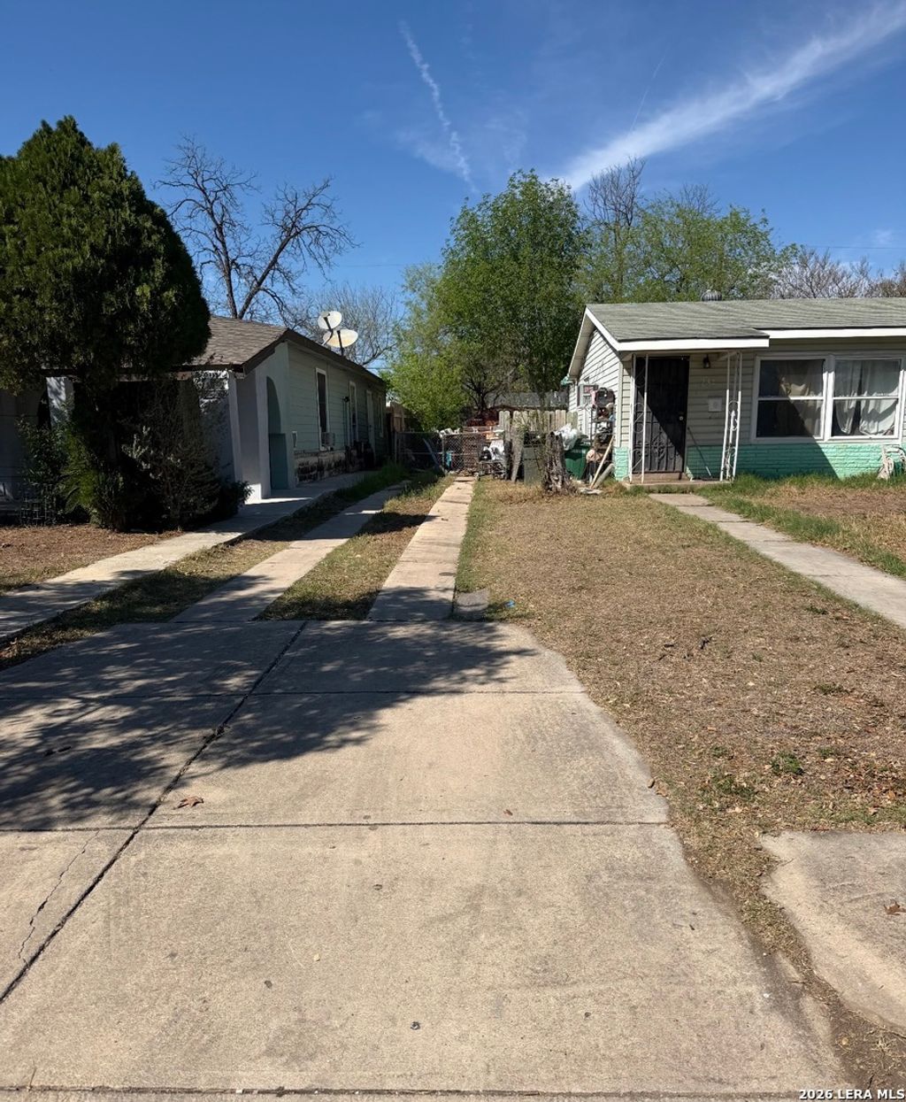 Photo of 231 LANSING LN, San Antonio, TX 78207 (MLS # 1960790)