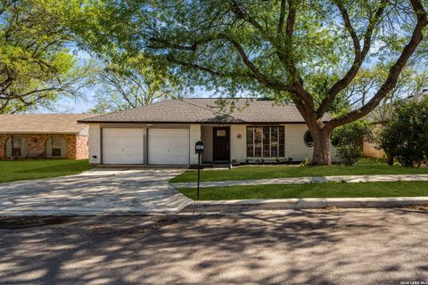 Property photo of 4914 Crestwood Dr., Schertz, TX 78101