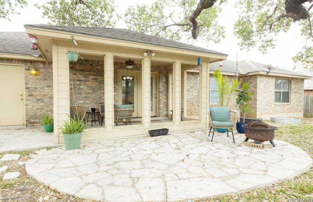 Photo of 324 Bunker Hill, Pleasanton, TX 78064 (MLS # 1955779)