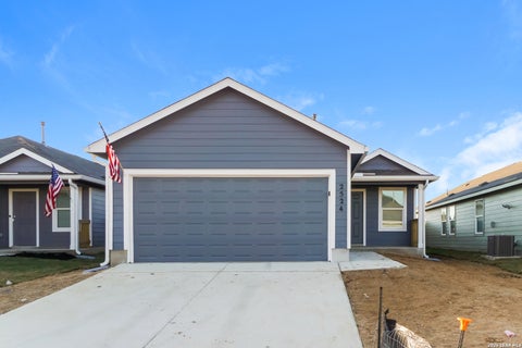 Photo of 2524 Sweet Olive, New Braunfels, TX 78130 (MLS # 2025349)