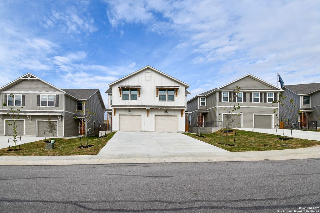 Photo of 10211 Tulipwood Run 101 #101, San Antonio, TX 78252 (MLS # 1926893)