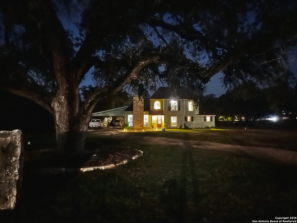 Photo of 1211 Devine Dr., Devine, TX 78016 (MLS # 1899023)