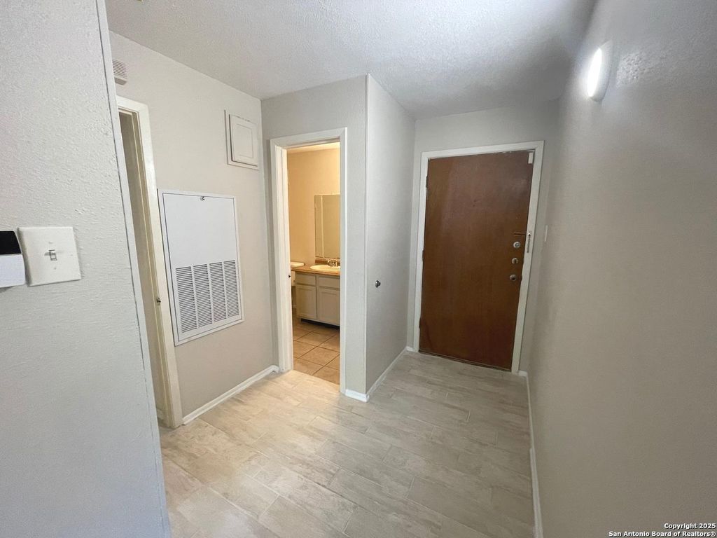 Photo of 4119 medical 103F #103F, San Antonio, TX 78229 (MLS # 1871988)