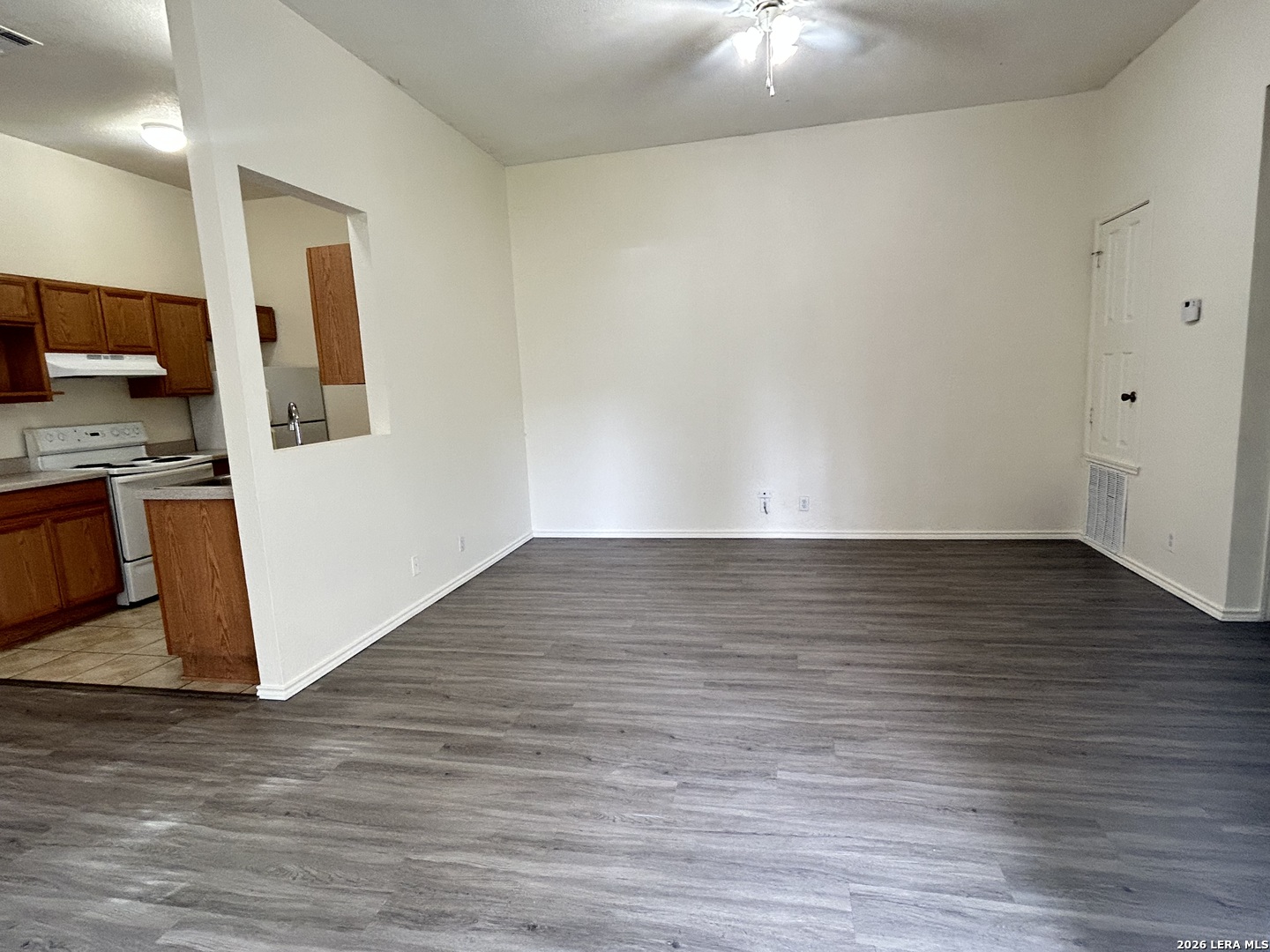 Photo 1 of 7 — 6316 GREEN TOP DR, San Antonio, TX 78233