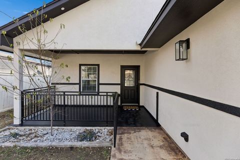 340 Azucena San Antonio TX 78237