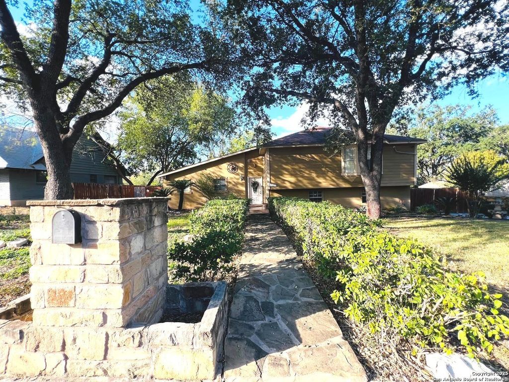 Photo of 3407 kashmuir, San Antonio, TX 78223 (MLS # 1918382)