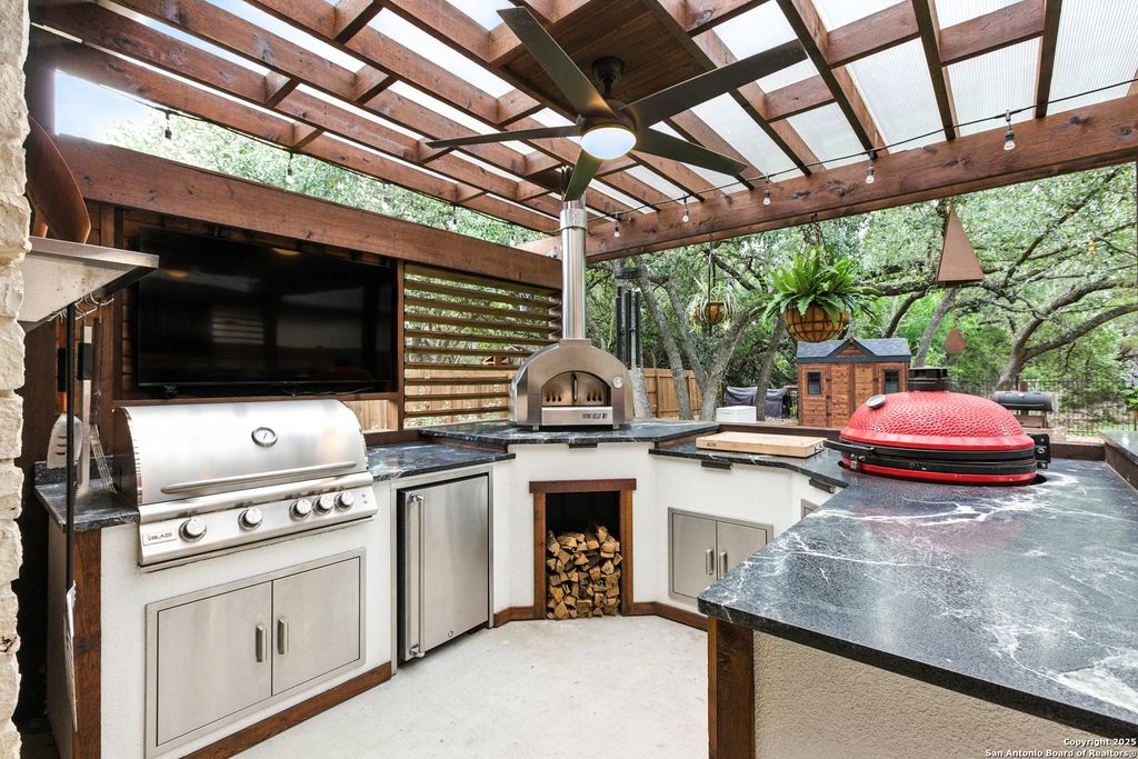 Photo of 2203 Bella Daisy, San Antonio, TX 78260 (MLS # 1915217)