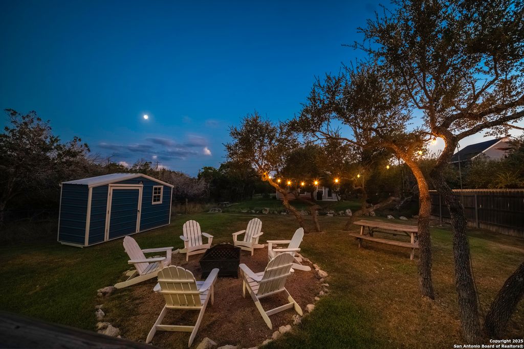 Photo of 986 Paradise, Canyon Lake, TX 78133 (MLS # 1891461)