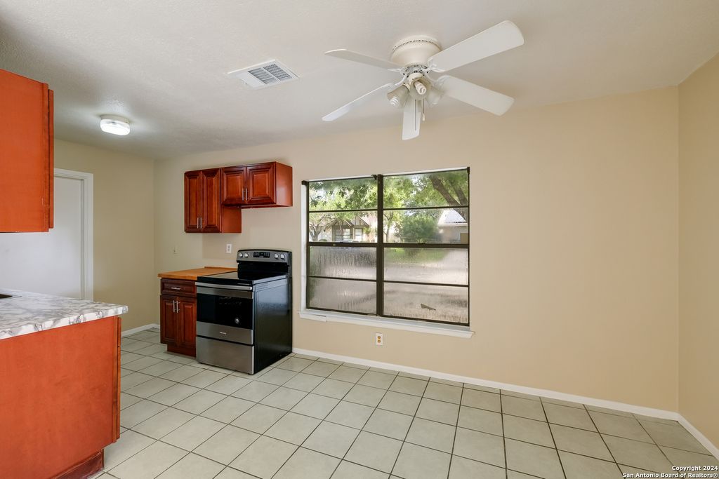Photo of 9726 HIDDEN CROSS, San Antonio, TX 78250 (MLS # 1908356)