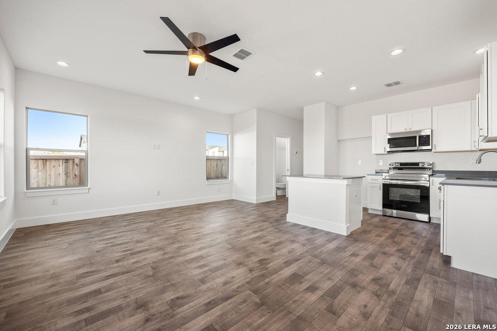 3362 Northwestern Dr