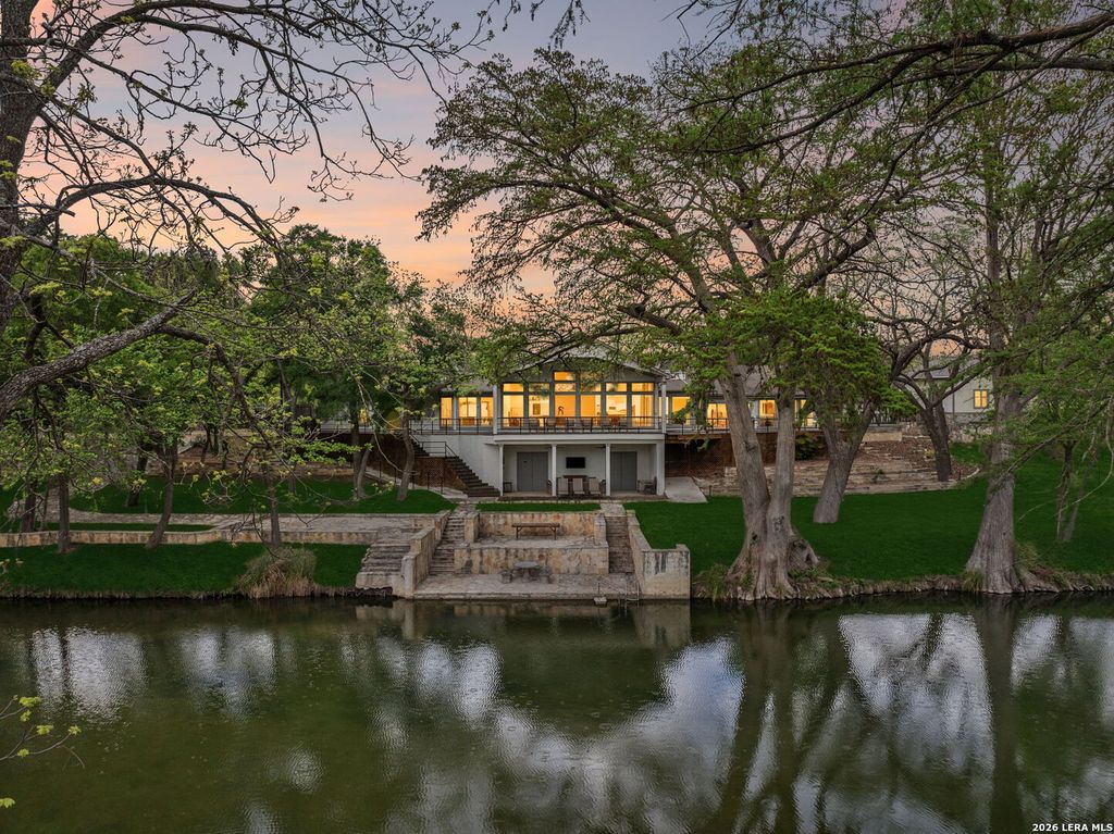 Photo of 880 CENTER POINT RIVER RD, Kerrville, TX 78028 (MLS # 1959121)