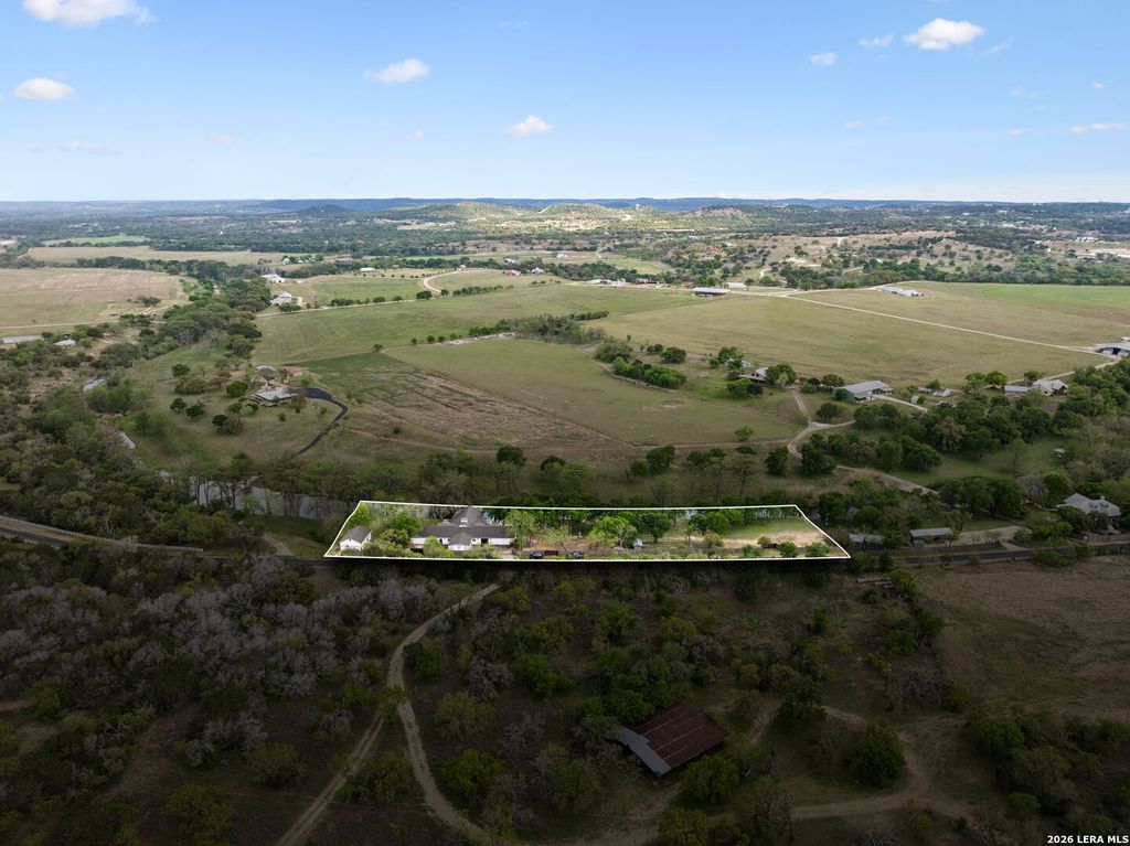 Photo of 880 CENTER POINT RIVER RD, Kerrville, TX 78028 (MLS # 1959121)