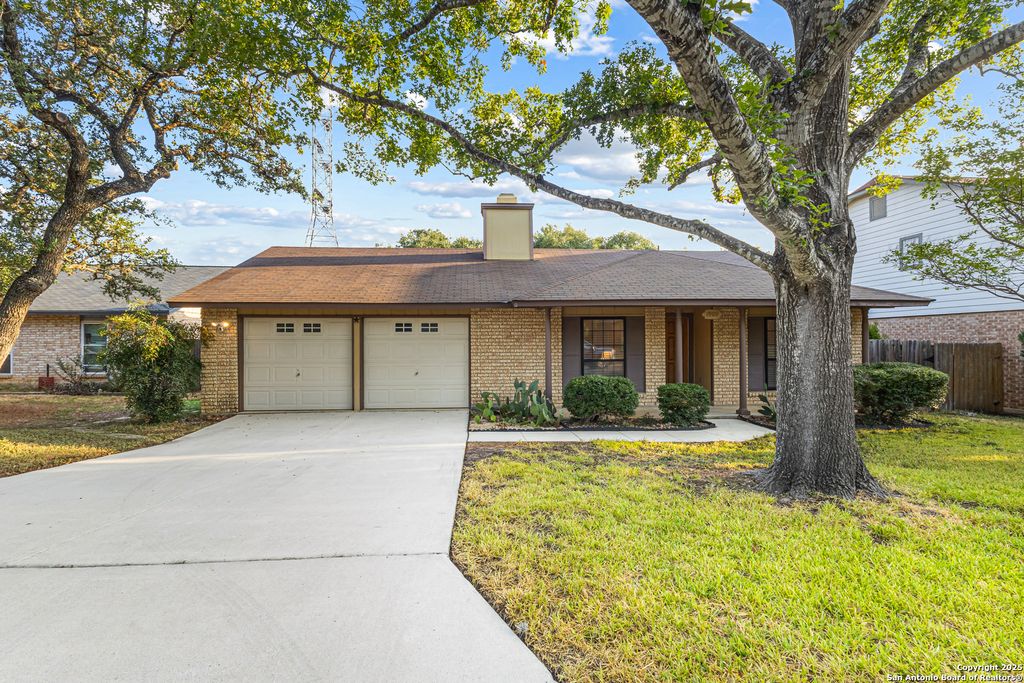 Photo of 1909 Creek Mountain, San Antonio, TX 78259 (MLS # 1898138)