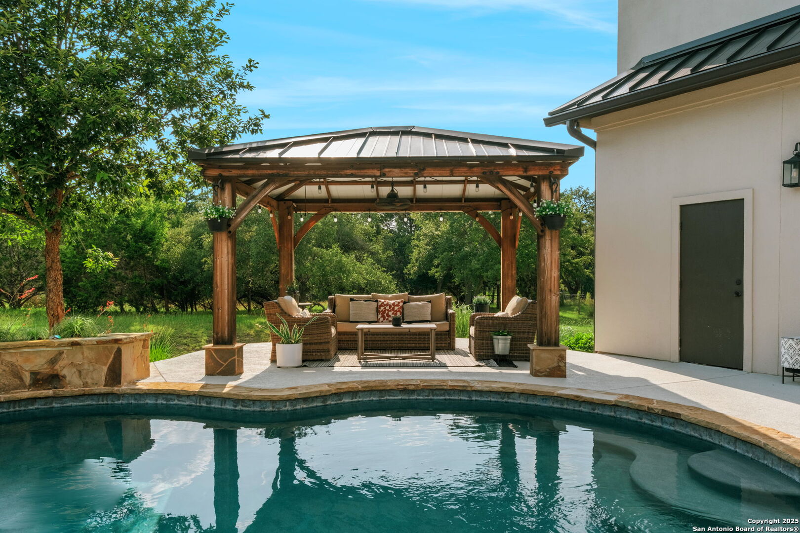157 Fair Springs