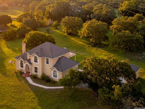 Property photo of 321 Lantana Rdg, Spring Branch, TX 78070