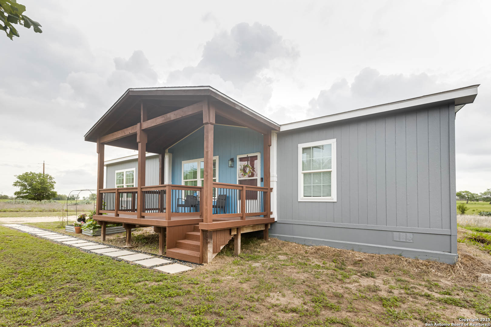 13650 adkins saint hedwig