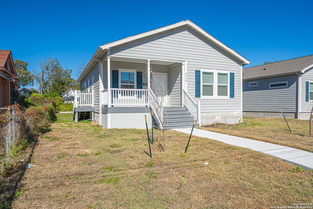 Photo of 2115 W Houston, San Antonio, TX 78207 (MLS # 1920936)