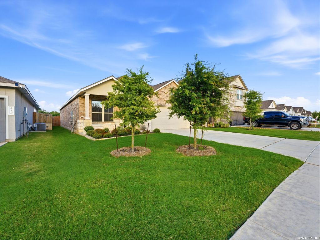 Photo of 953 Willowbrook, New Braunfels, TX 78130 (MLS # 1992235)