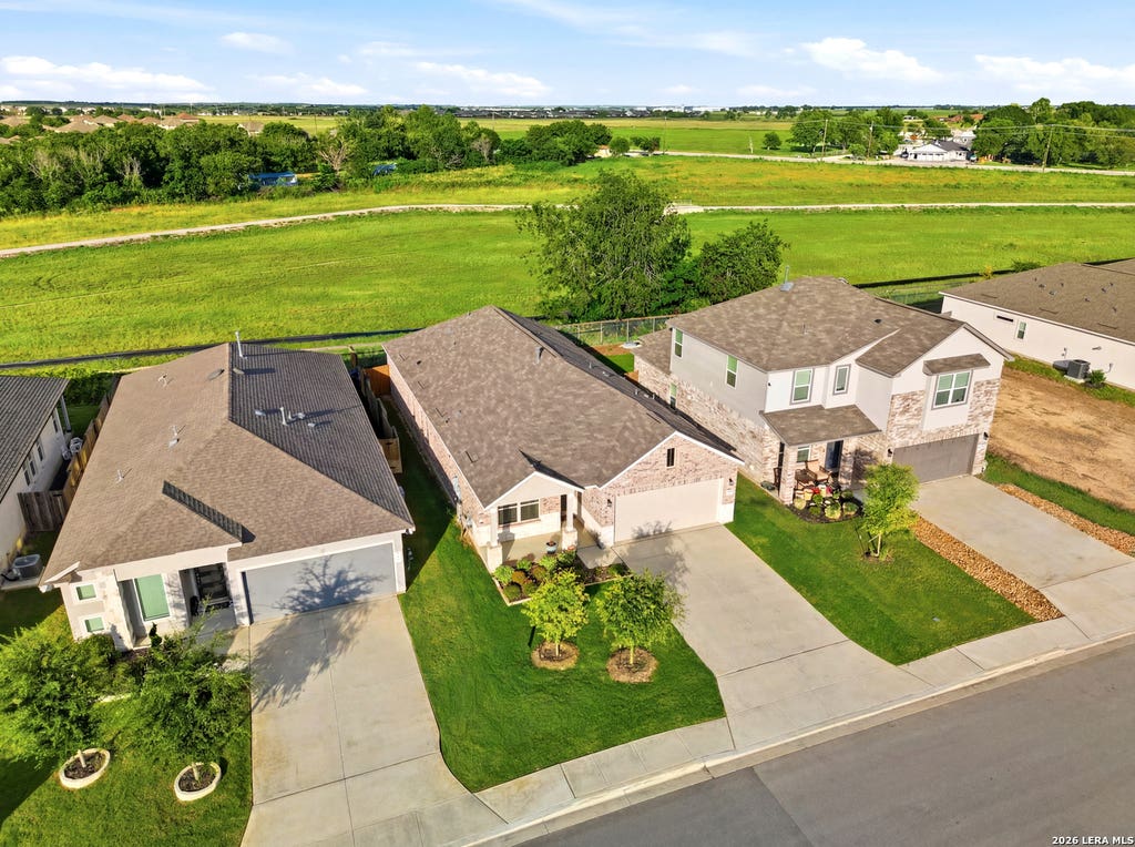 Photo of 953 Willowbrook, New Braunfels, TX 78130 (MLS # 1992235)