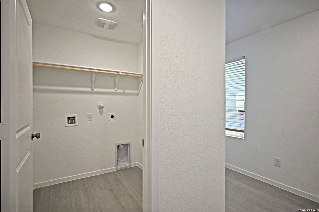 Photo of 14709 Mudstone, Elmendorf, TX 78112 (MLS # 1939065)