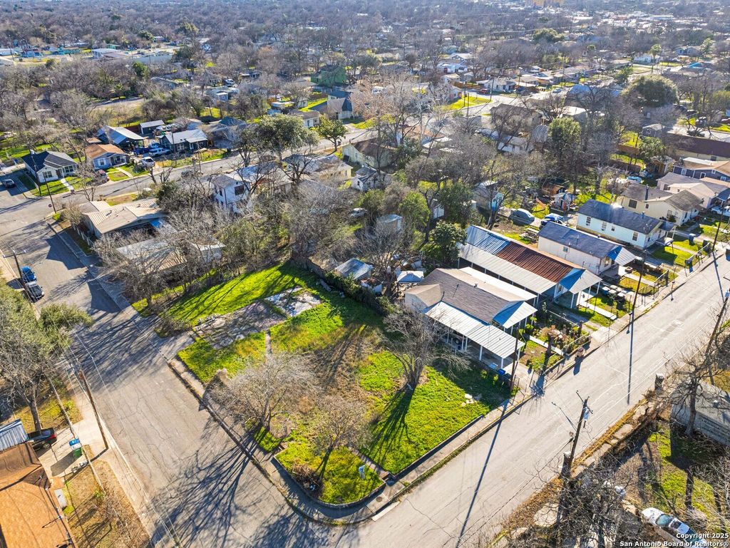 Photo of 202 Eskimo, San Antonio, TX 78225 (MLS # 1847884)