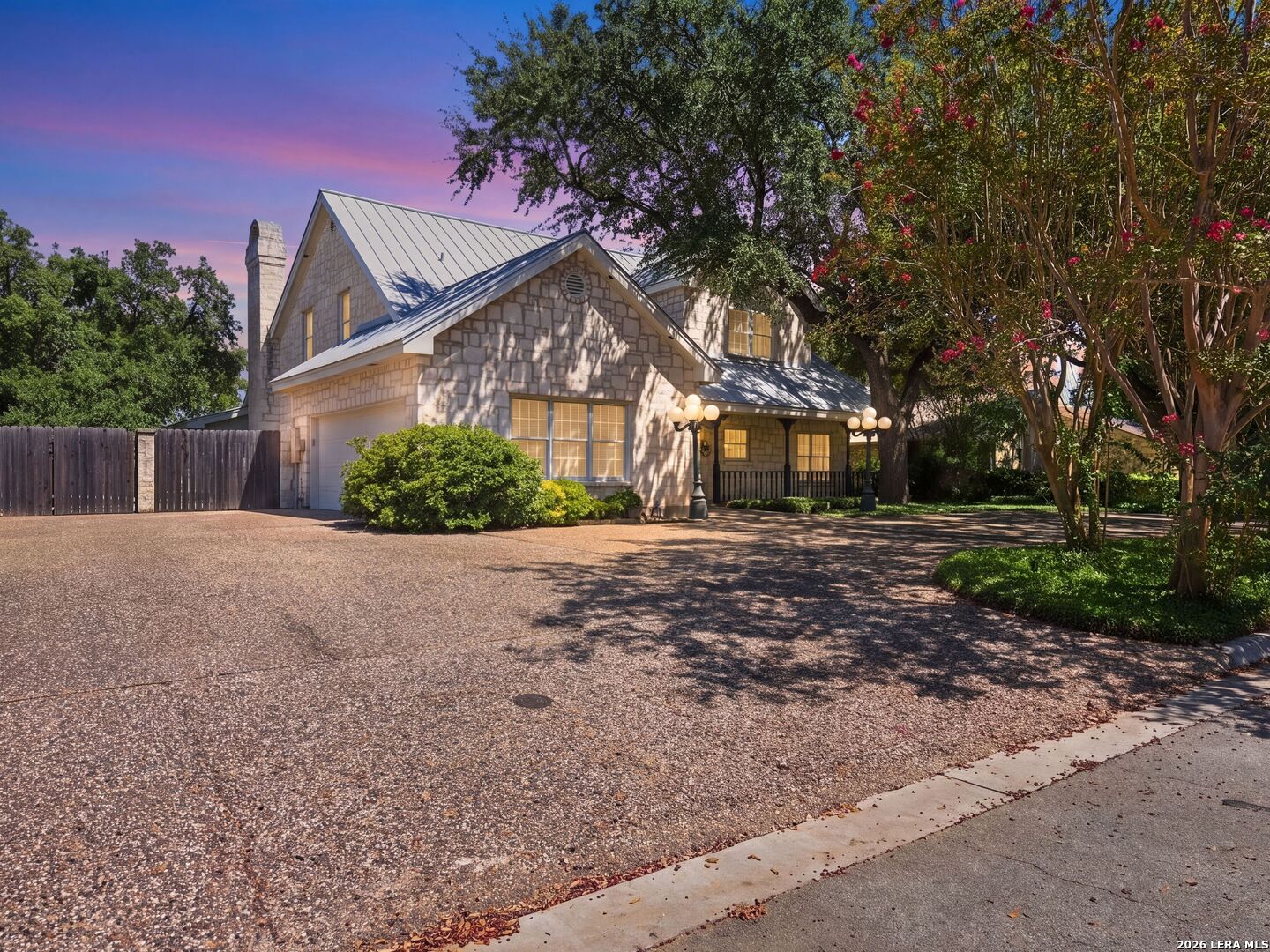 2317 Waterford Grace