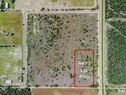 225 LOWE RD, QUEMADO, TX 78877 - Image f3ba0580e403e2cb360e08feb60f8e30/2395947809