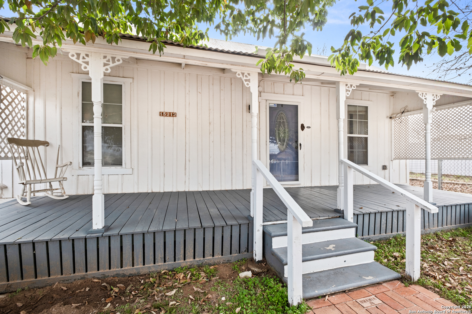 15212 Oak