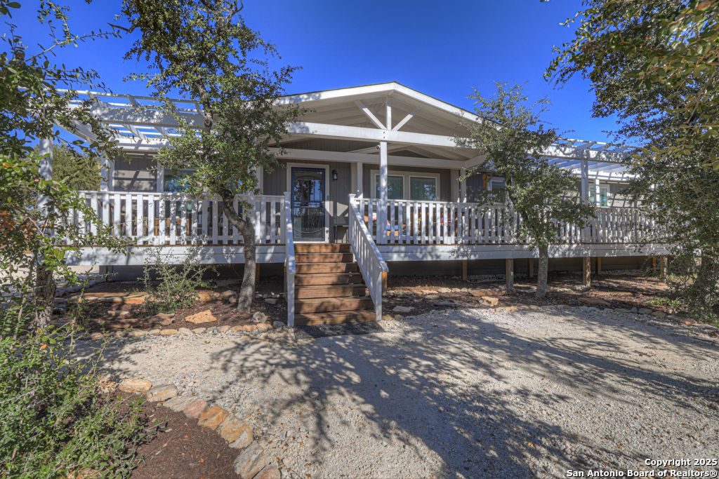 Photo of 270 Lakewood, Canyon Lake, TX 78133 (MLS # 1923608)