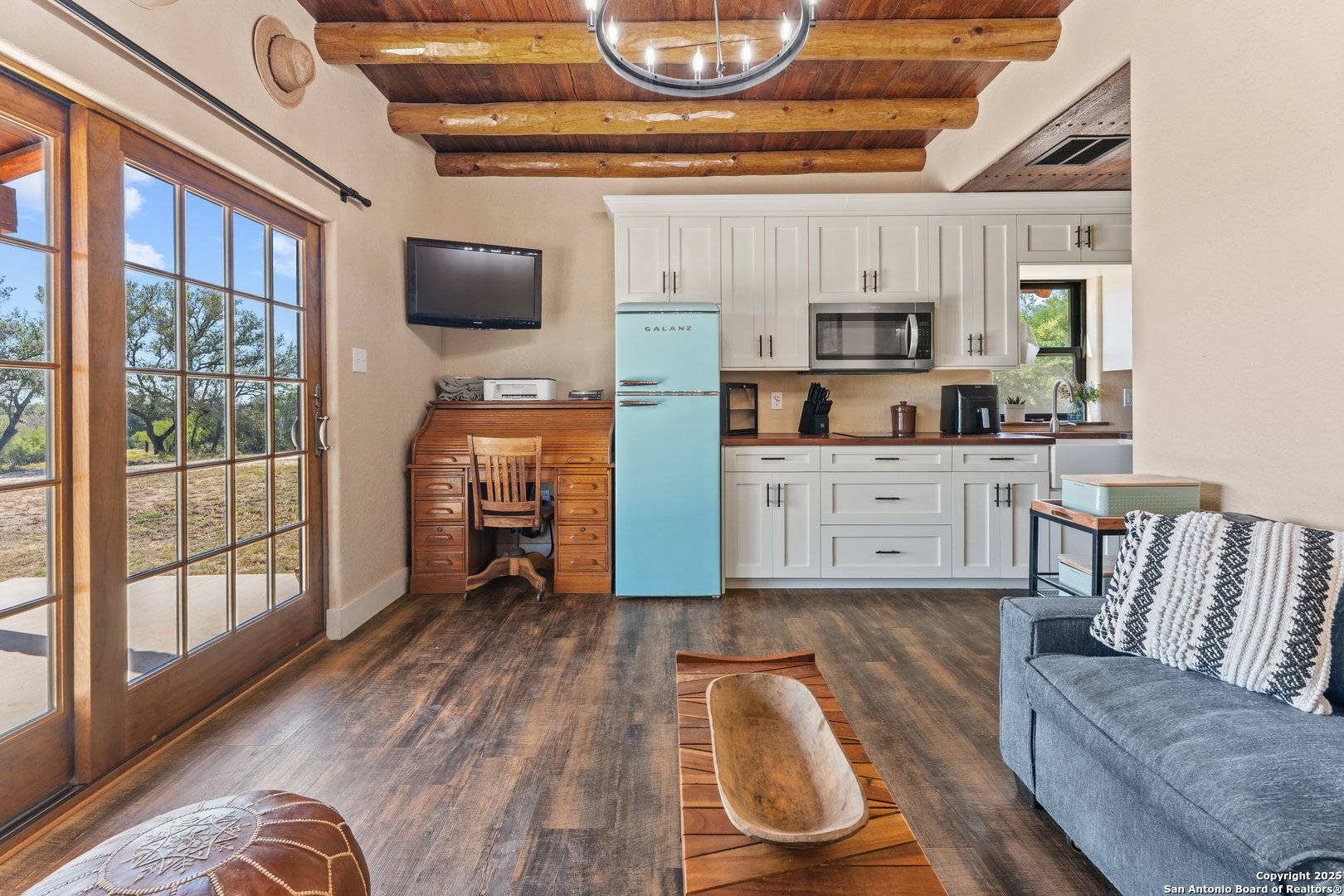 1918 County Road 467