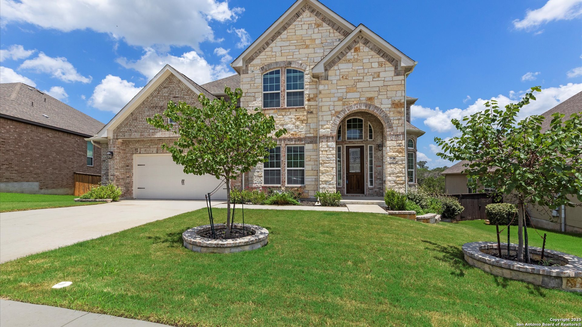 1119 Roaring Falls