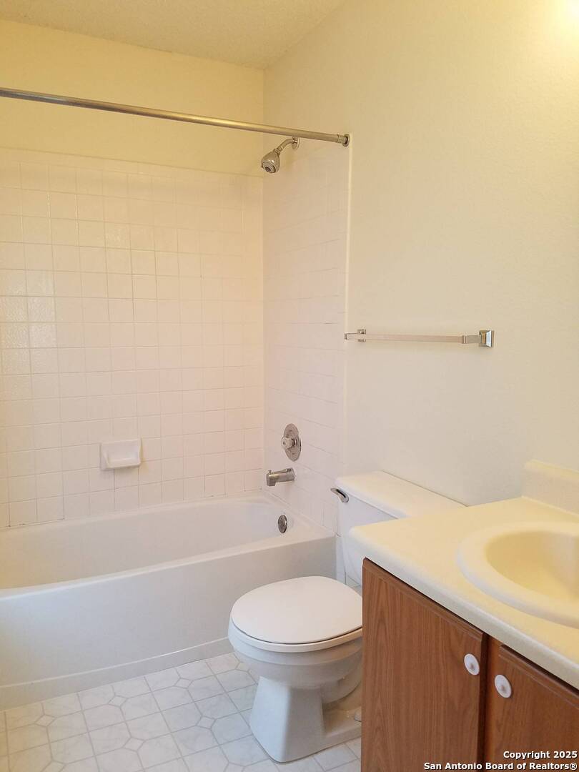 San Antonio, Texas 78240, United States, 3 Bedrooms Bedrooms, ,3 BathroomsBathrooms,Residential,Active,153492