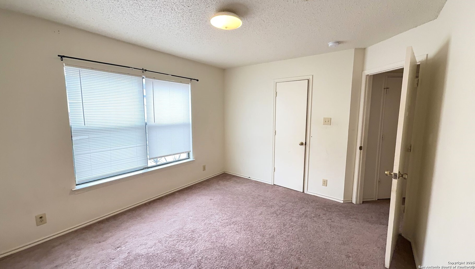 San Antonio, Texas 78240, United States, 3 Bedrooms Bedrooms, ,3 BathroomsBathrooms,Residential,Active,153492