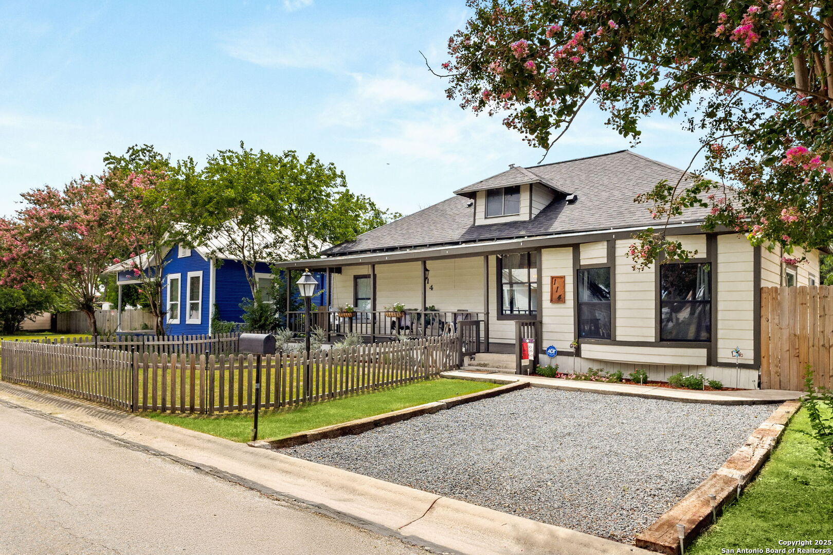 114 Avenue B