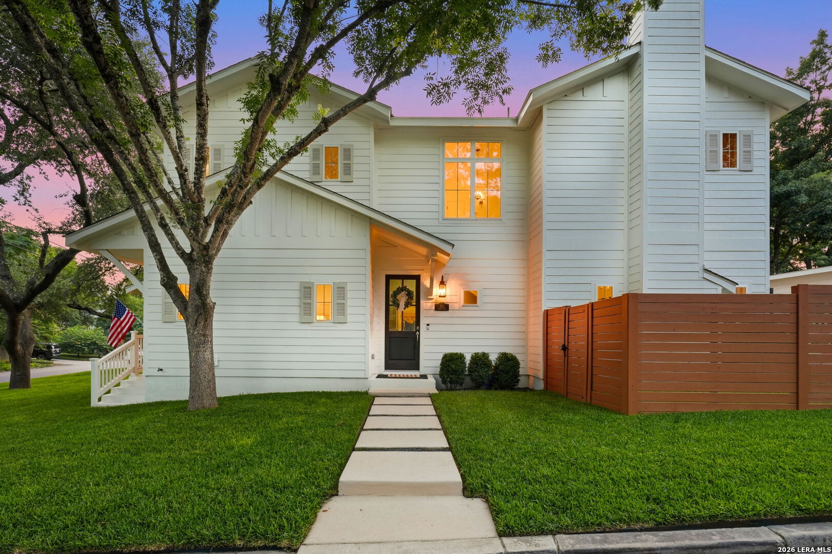 301 OGDEN LN