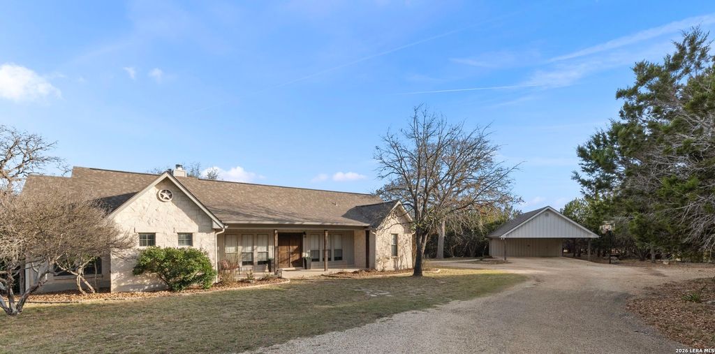 Photo of 711 Cypress Bend, Boerne, TX 78006 (MLS # 1943967)