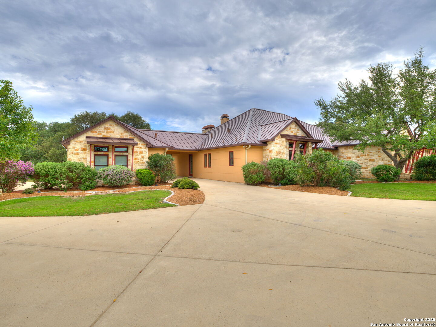 1170 Guadalupe Bend