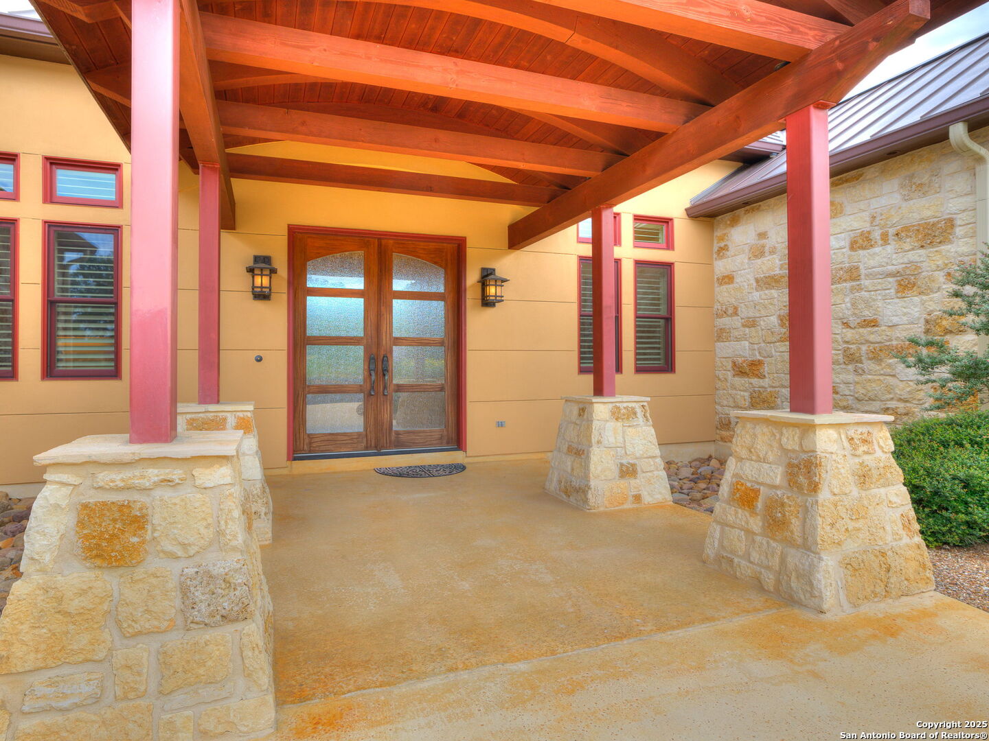 1170 Guadalupe Bend